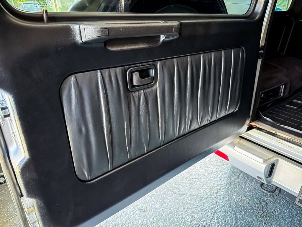 Used 2006 Mercedes-Benz G 55 AMG 4MATIC image 21