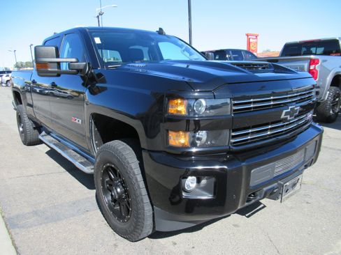 Used 2017 Chevrolet Silverado 2500 LTZ w/ Duramax Plus Package AWD/4WD image 4