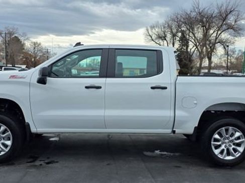 Used 2024 Chevrolet Silverado 1500 W/T w/ Z71 Off-Road Package image 4