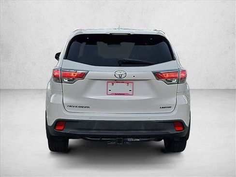 Used 2016 Toyota Highlander Limited FWD image 6