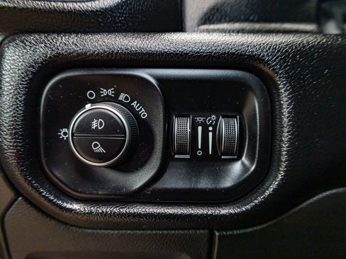 Used 2019 RAM 1500 Laramie image 21