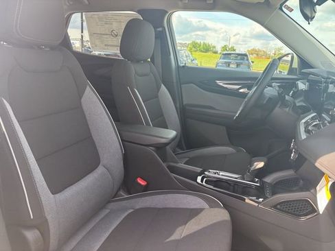 New 2026 Chevrolet TrailBlazer LT w/ LT Cold Weather Package FWD image 16