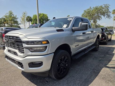 Used 2026 RAM 2500 Big Horn AWD/4WD image 3