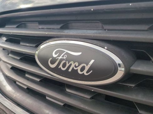 Used 2021 Ford Edge SE FWD image 13