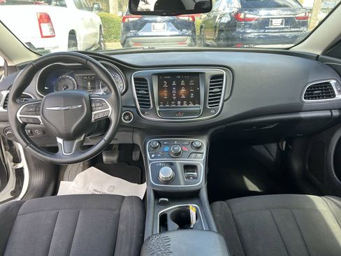 Used 2016 Chrysler 200 Limited w/ Anniversary Edition image 31