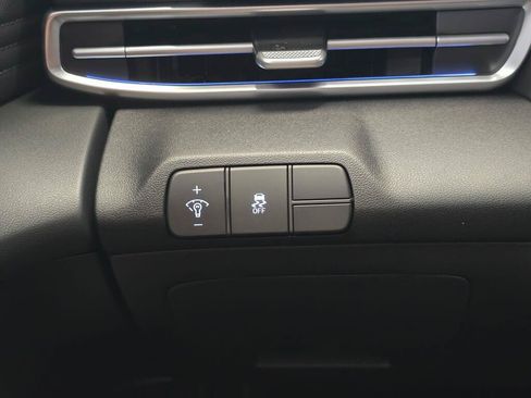 New 2026 Hyundai Elantra Limited FWD image 22