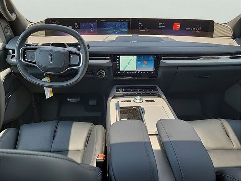 New 2025 Lincoln Navigator L Reserve w/ Jet Appearance Package image 11