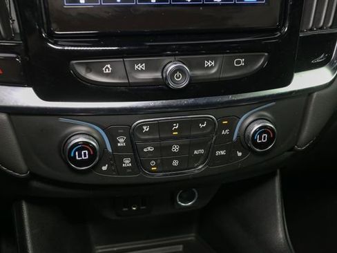 Used 2023 Chevrolet Traverse LT w/ Midnight/Sport Edition AWD/4WD image 27