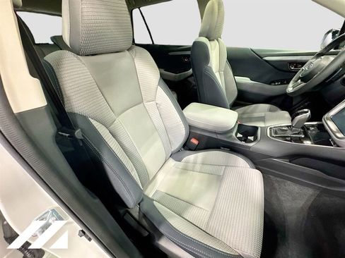 Used 2025 Subaru Outback Premium image 30