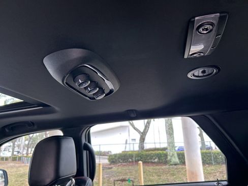 Used 2023 Dodge Durango R/T image 41