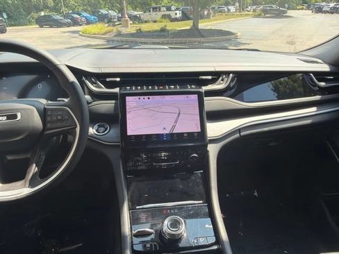 Used 2022 Jeep Grand Cherokee Limited 4xe AWD/4WD image 14