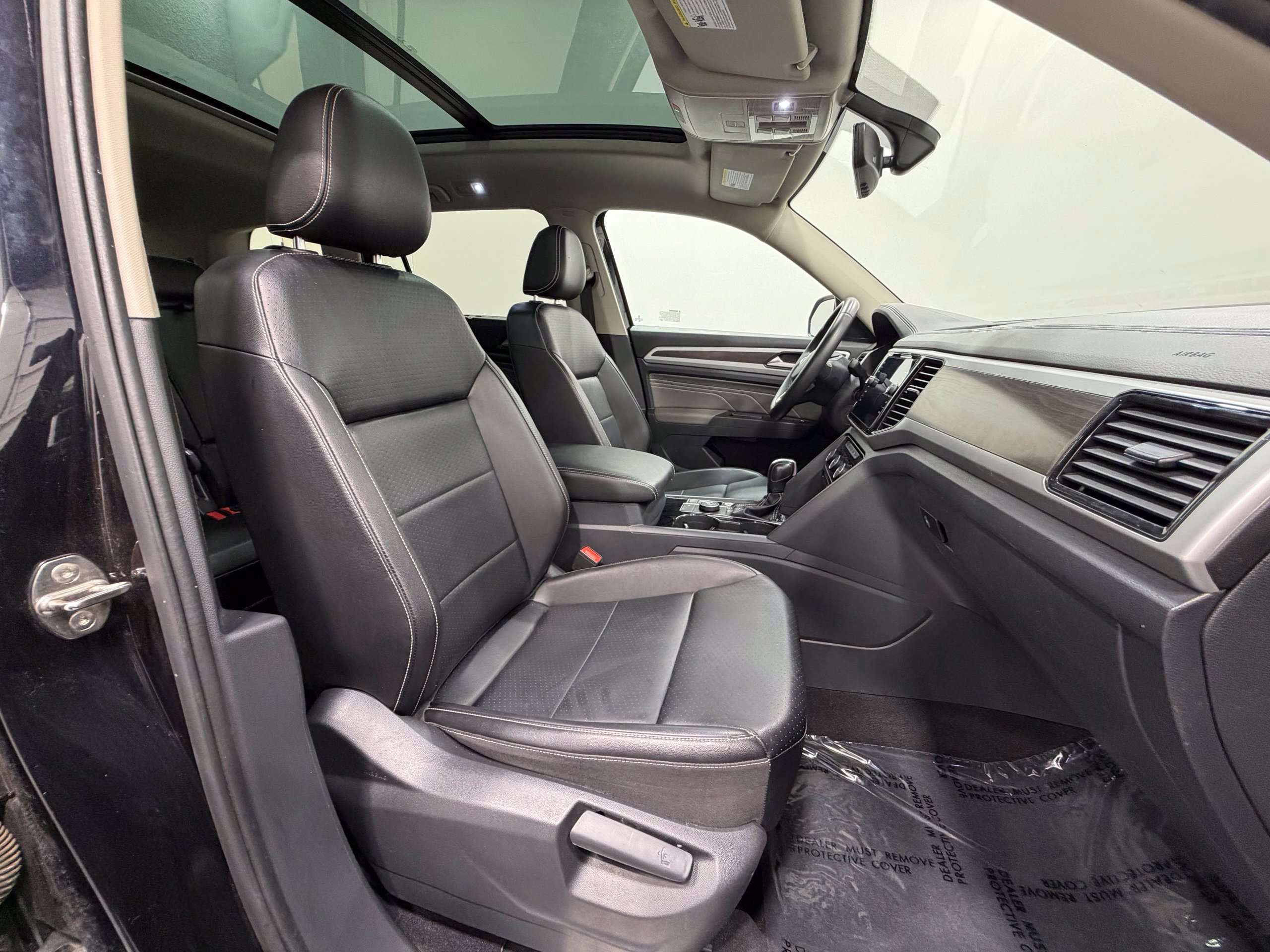 Used 2022 Volkswagen Atlas SE w/ Panoramic Sunroof Package AWD/4WD image 35