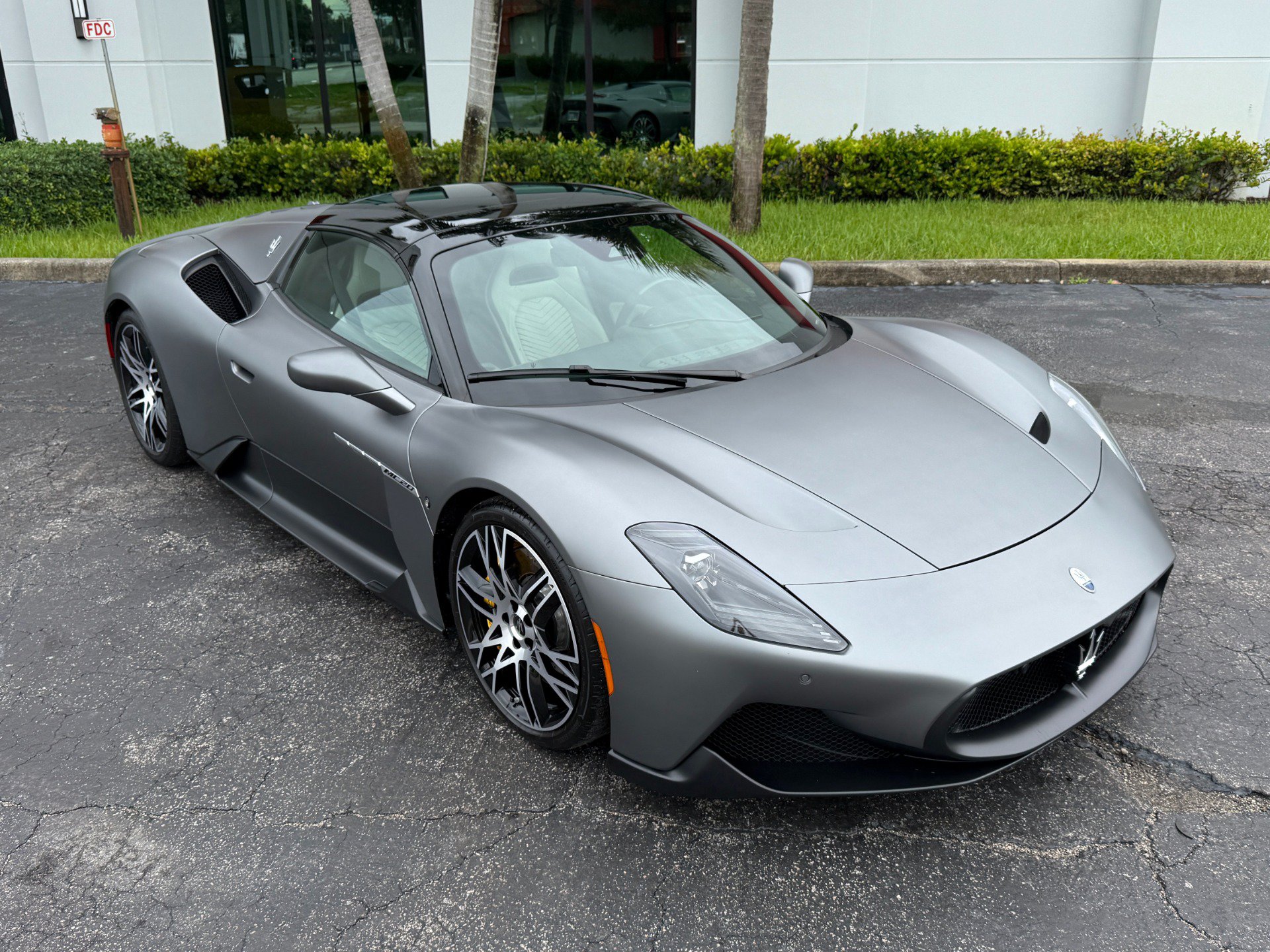 Used 2024 Maserati MC20 Cielo RWD image 6