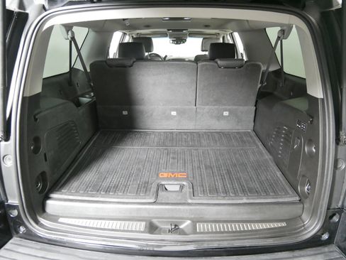 Used 2016 GMC Yukon XL Denali w/ Open Road Package image 18