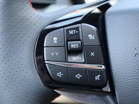 Used 2026 Ford Explorer ST-Line w/ ST-Line Street Pack AWD/4WD image 8