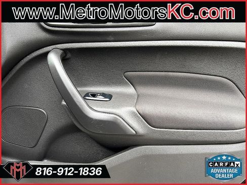 Used 2018 Ford Fiesta SE FWD image 32