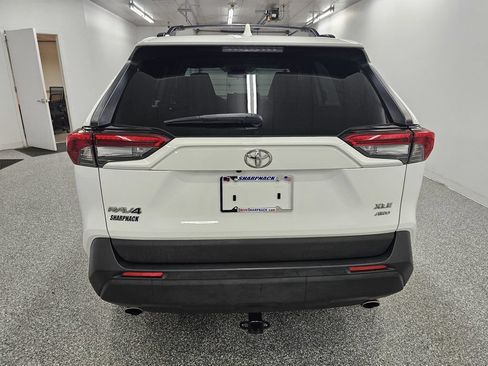 Used 2019 Toyota RAV4 XLE w/ All Weather Liner Package AWD/4WD image 6