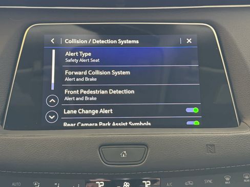 Used 2021 Cadillac XT4 Premium Luxury image 49