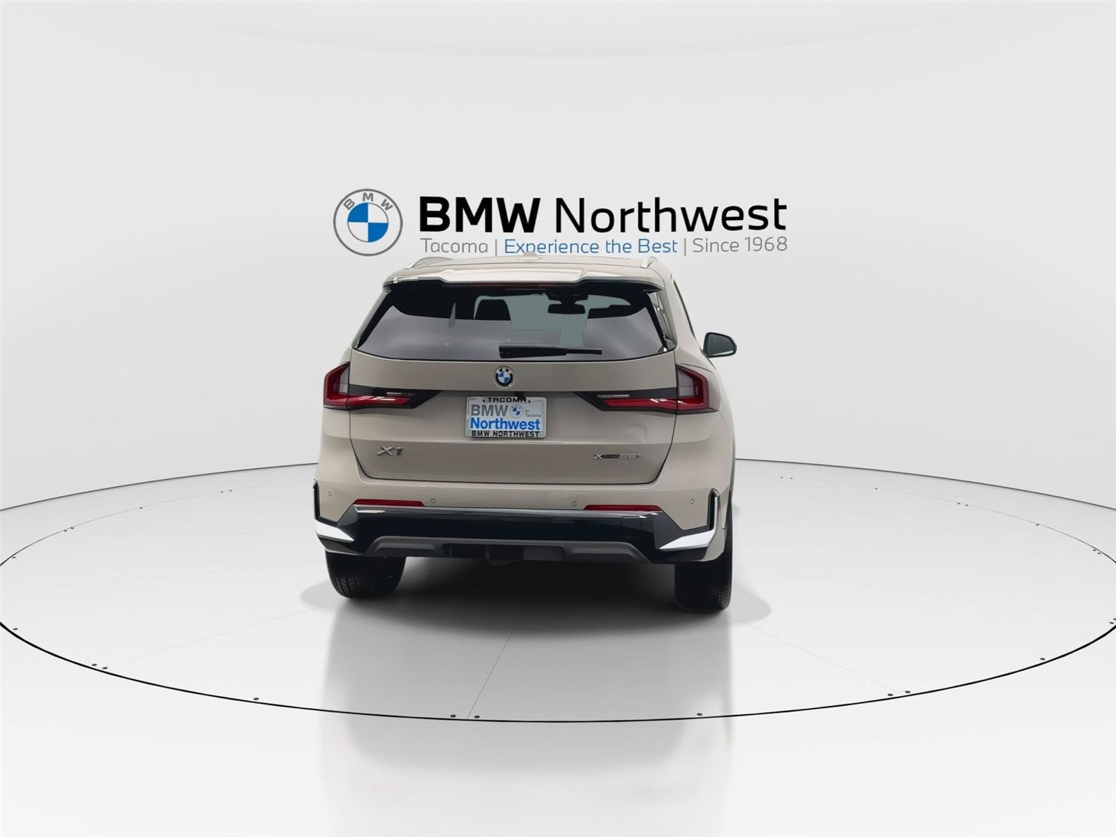 Used 2026 BMW X1 xDrive28i w/ Technology Package AWD/4WD image 2