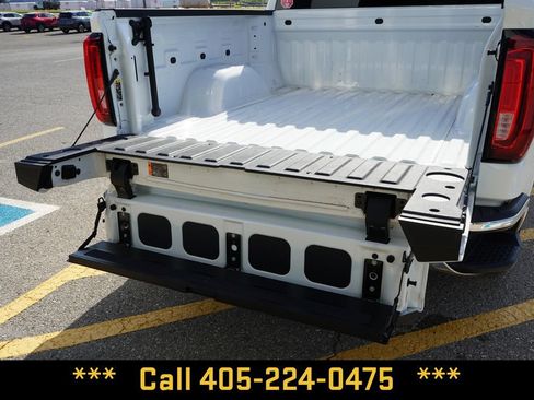 Used 2025 GMC Sierra 1500 SLT AWD/4WD image 19