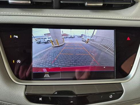 Used 2023 Cadillac XT5 Premium Luxury image 21