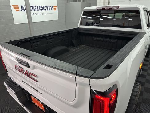 Used 2022 GMC Sierra 2500 Denali w/ Denali Ultimate Package image 11