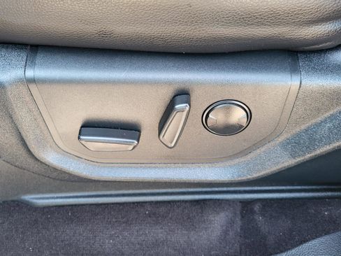 Used 2021 Ford Expedition XLT image 19