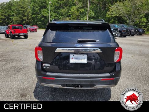 Certified 2021 Ford Explorer XLT w/ Equipment Group 202A RWD image 4