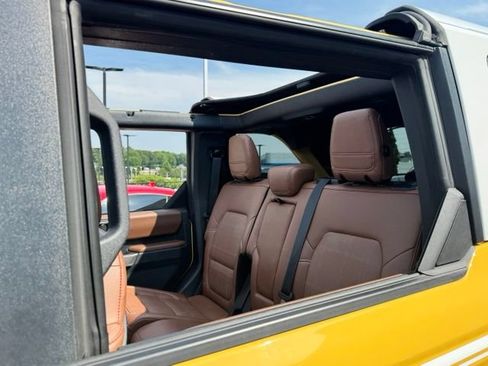 Used 2023 Ford Bronco Heritage Edition AWD/4WD image 38