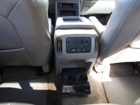 Used 2004 Chevrolet Silverado 1500 4x4 Crew Cab w/ Z71 Convenience Package 2 image 16