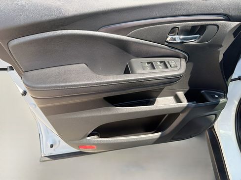 Certified 2021 Honda Pilot EX image 19