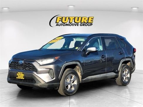 Certified 2022 Toyota RAV4 LE image 10