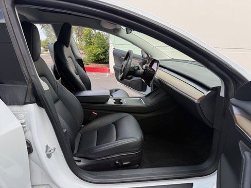 Used 2023 Tesla Model 3 Standard Range RWD image 12