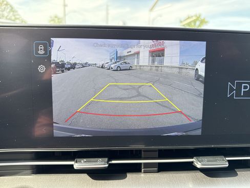 Used 2024 Hyundai Kona SEL FWD image 18