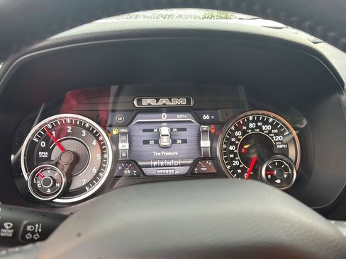 Used 2022 RAM 1500 Big Horn RWD image 23