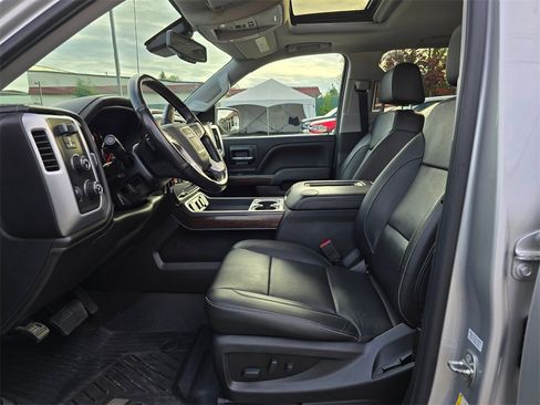 Used 2018 GMC Sierra 1500 SLT image 16