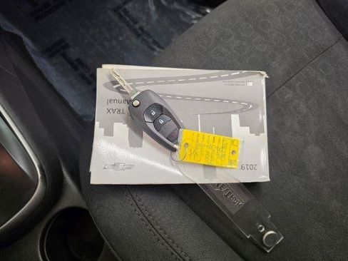 Used 2019 Chevrolet Trax LS FWD image 20