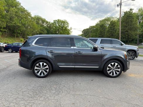 Used 2020 Kia Telluride S w/ S 8 Passenger Seating Package FWD image 4