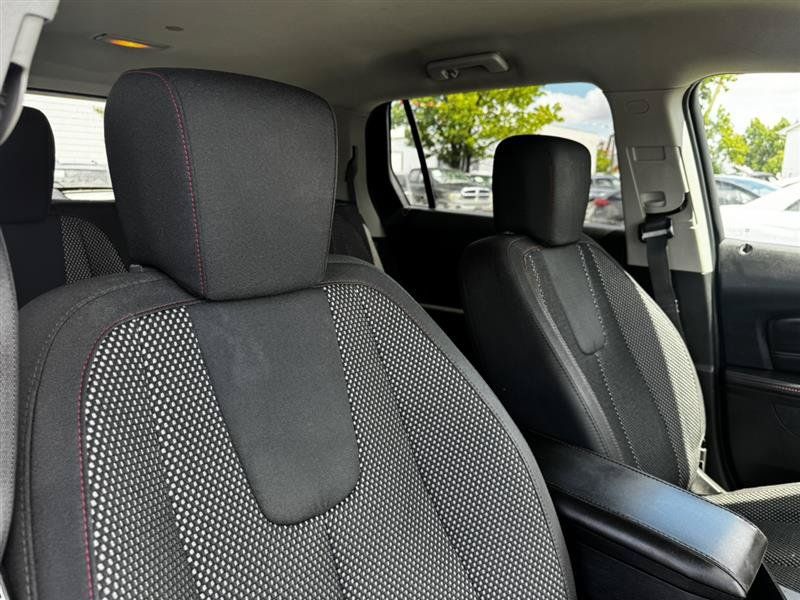 Used 2015 GMC Terrain SLE w/ Convenience Package FWD image 17
