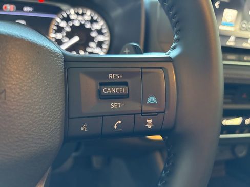 Certified 2026 Nissan Rogue SV AWD/4WD image 27