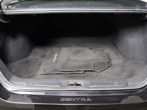 Used 2020 Nissan Sentra SV image 13