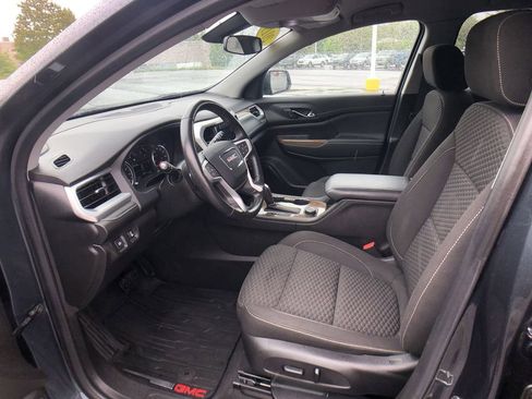 Used 2019 GMC Acadia SLE image 13