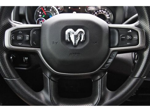 Used 2024 RAM 2500 Tradesman w/ Chrome Appearance Group AWD/4WD image 17