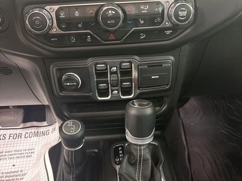 Used 2021 Jeep Wrangler Unlimited Sahara w/ LED Lighting Group image 14