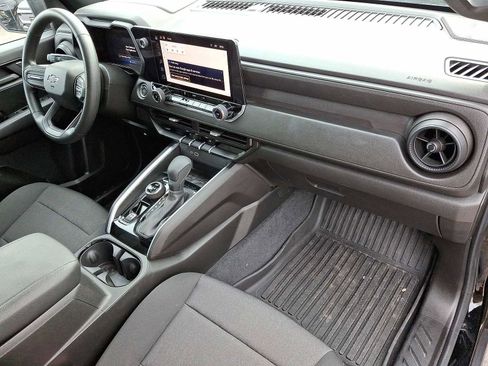 Used 2024 Chevrolet Colorado Trail Boss image 33
