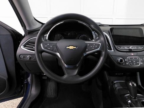 Used 2019 Chevrolet Malibu LT image 41