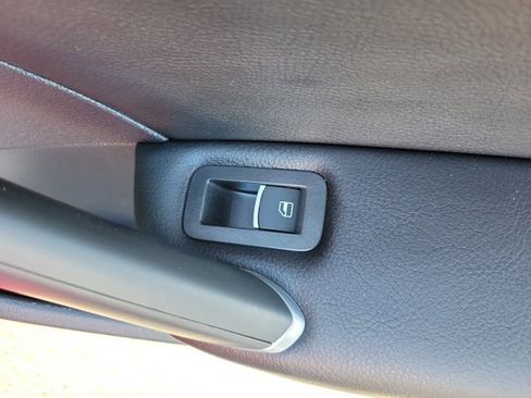 Certified 2022 Volkswagen Passat 2.0T image 12