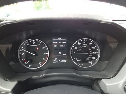 Used 2024 Subaru Crosstrek 2.0i Premium AWD/4WD image 36