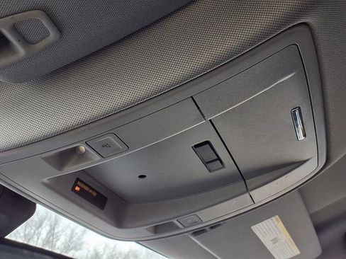 Used 2018 Chevrolet Silverado 1500 LT w/ LT Eassist Package image 12