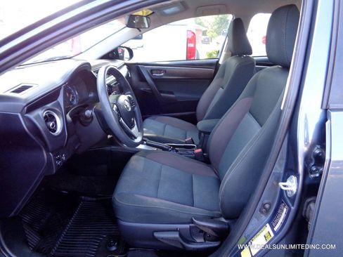 Used 2018 Toyota Corolla LE FWD image 9